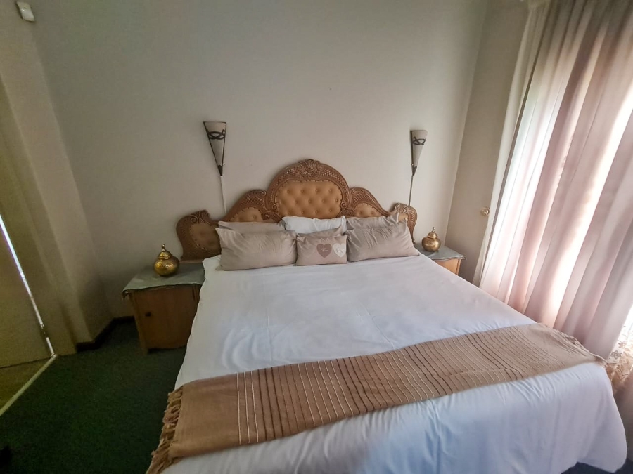 Commercial Property for Sale in Lindequesdrif North West